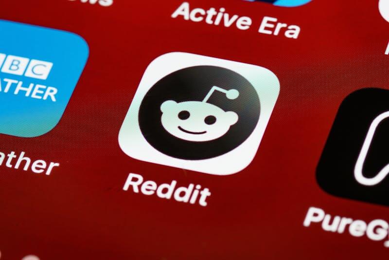 The Psychology of Karma: What Reddit Teaches Us About Online Validation 4 reddit